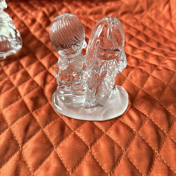 Precious Moments and Samuel Butcher figurines - Picture 6 of 10